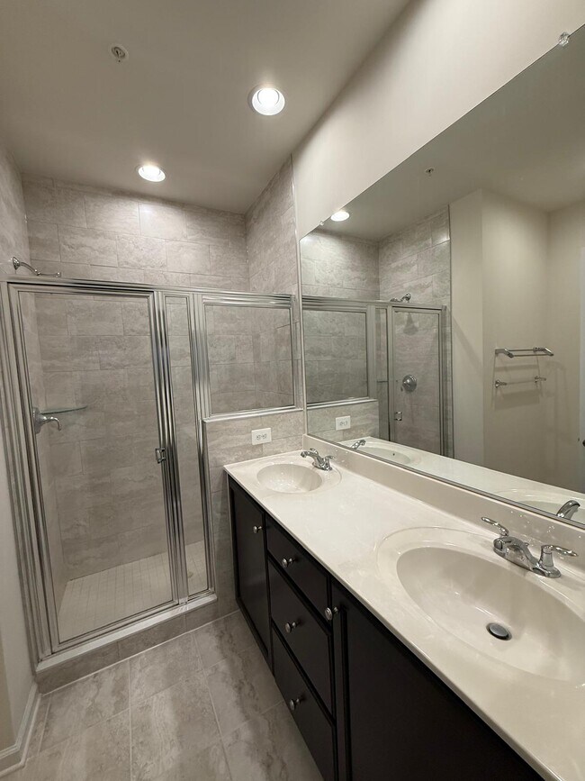 Building Photo - 23910 Catawba Hill Dr