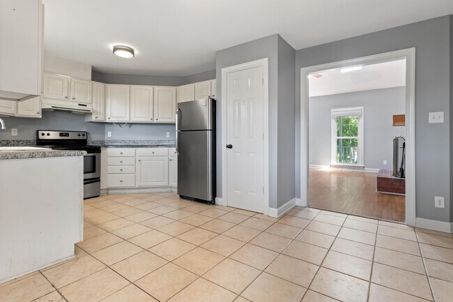 Building Photo - 918 Old Zebulon Rd