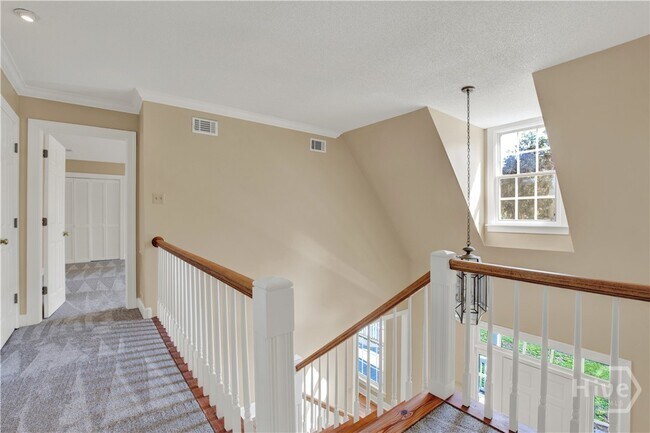 Building Photo - 5 Anchor Ct