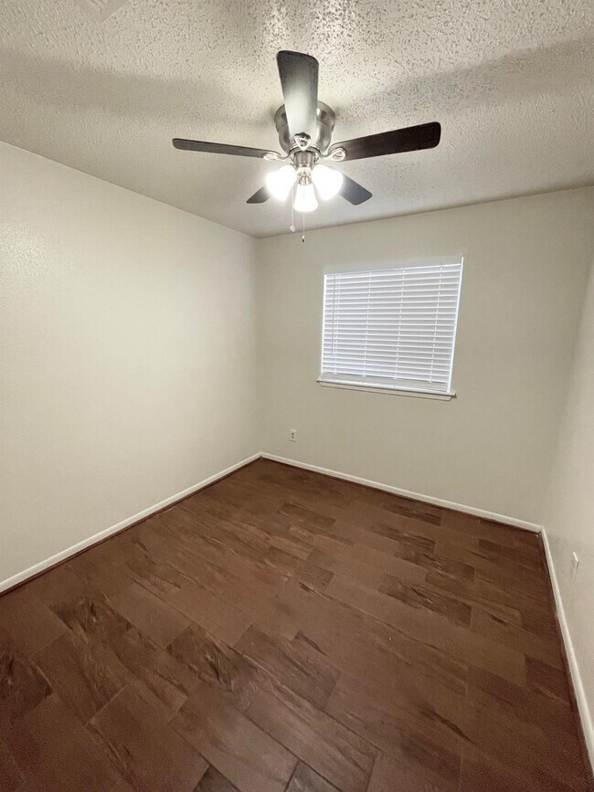 Building Photo - 4115 Issacks Way