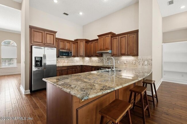 Building Photo - 337 S Mill View Way