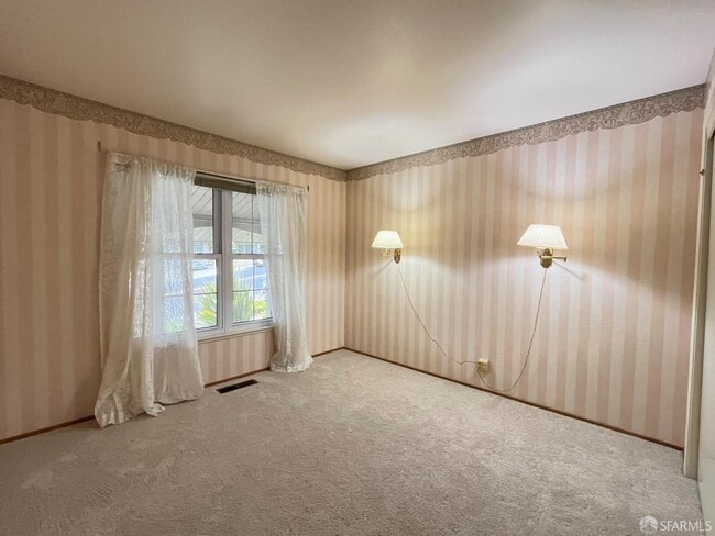 Building Photo - 1032 Everglades Dr