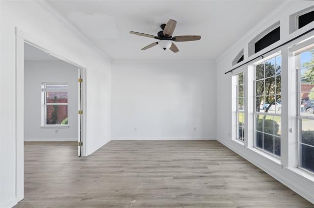 Building Photo - 3601 Sandhurst Dr