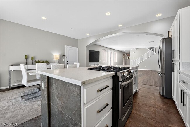 Building Photo - 3932 Bagua Ct