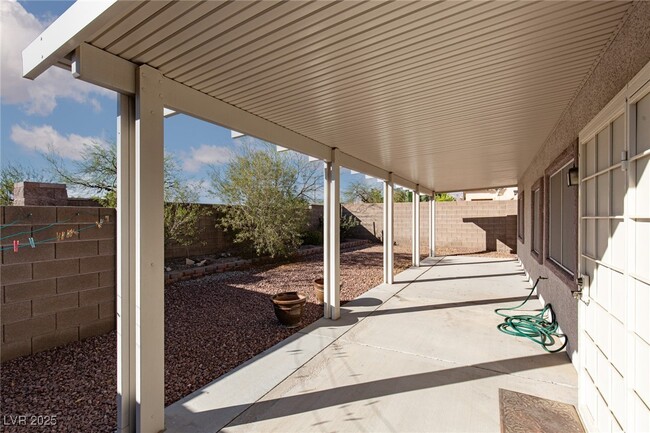 Building Photo - 2738 Grande Valley Dr