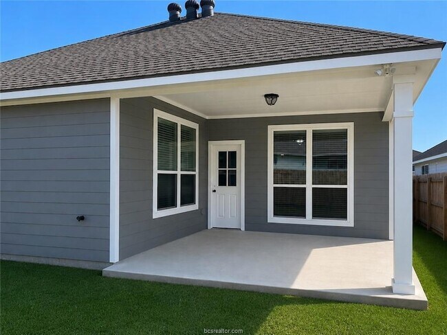 Building Photo - 5923 Eldora Dr