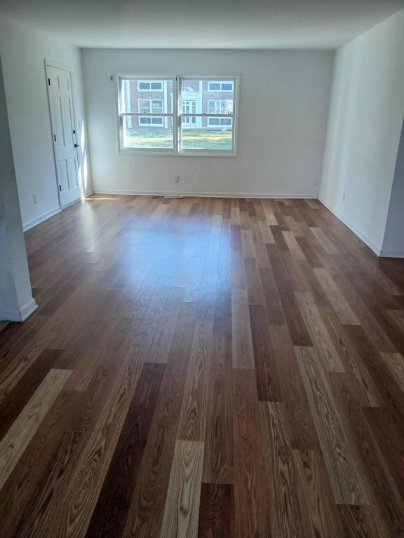 Building Photo - 109 N Russell St