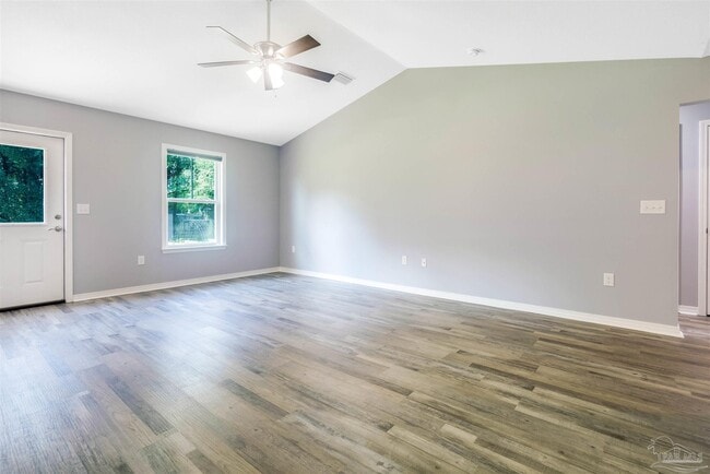 Building Photo - 3328 Broadview Cir