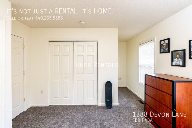 Building Photo - 1388 Devon Ln