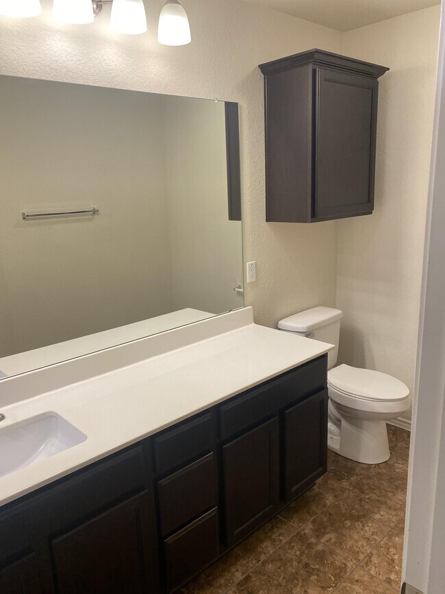 Building Photo - 6201 Dorothy Muree Dr