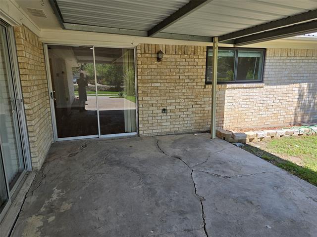 Building Photo - 1712 Syracuse Dr