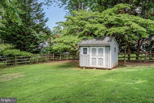 Building Photo - 11733 Ambleside Dr