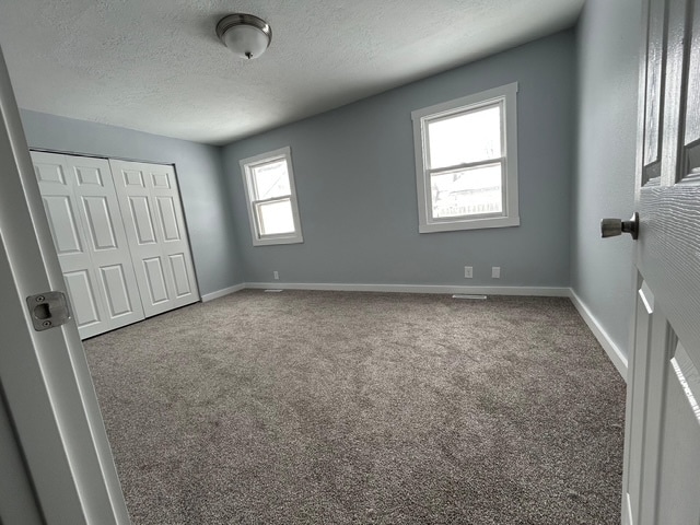 Building Photo - 410 W Lyon Ave