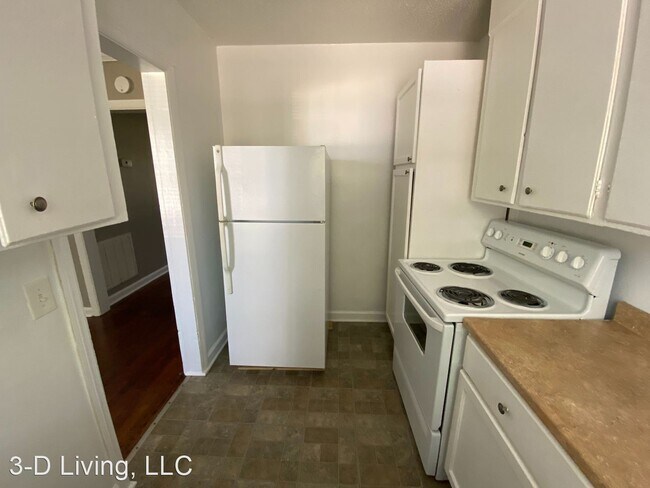 Building Photo - 1316 E Victory Dr