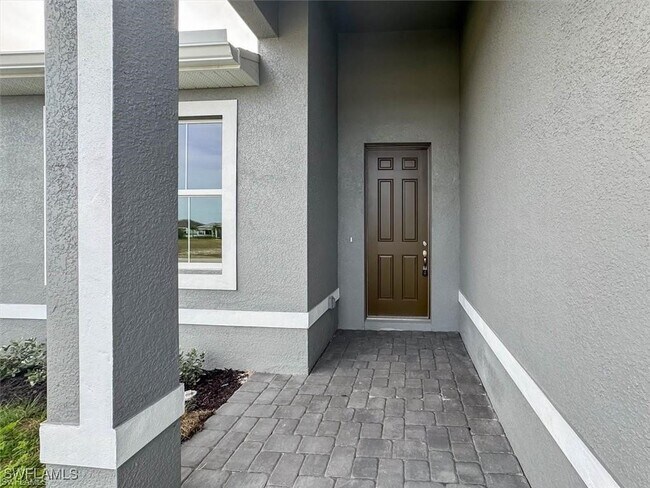 Primary Photo - 4230 NW 32nd Ln