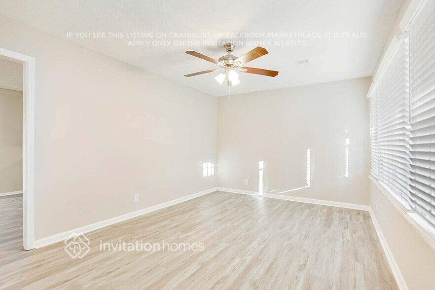 Building Photo - 2679 Carriage Ln