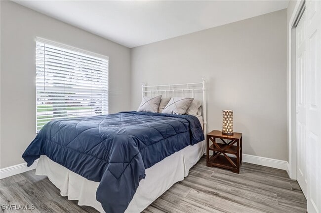 Building Photo - 851 102nd Ave N