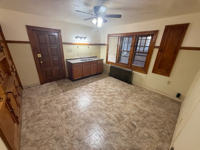 Building Photo - 2628-2630 N 48th St,