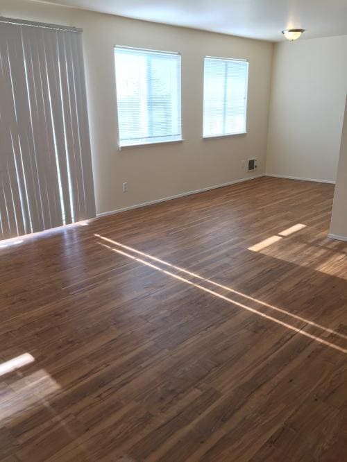 Building Photo - 2 bedroom in Seattle WA 98103