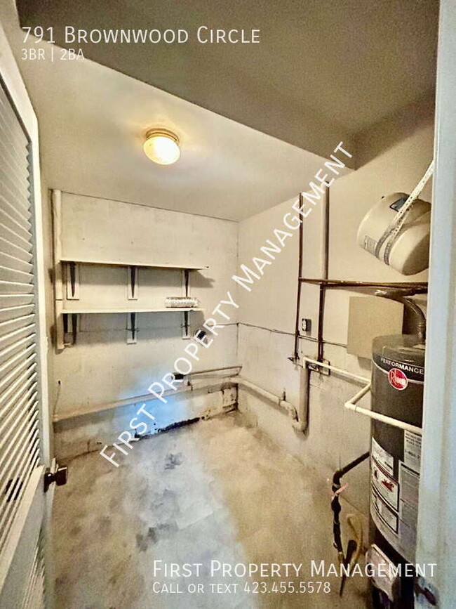 Building Photo - 791 Brownwood Cir