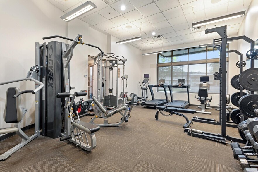 Building Photo - 1510 Demonbreun St