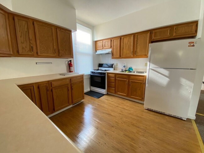 Building Photo - 421 Kirk Ave