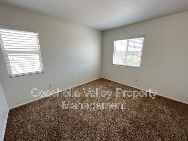 Building Photo - 62806 Kitetail Dr