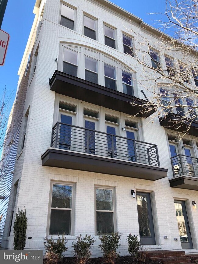 Building Photo - 1414 Piccard Dr