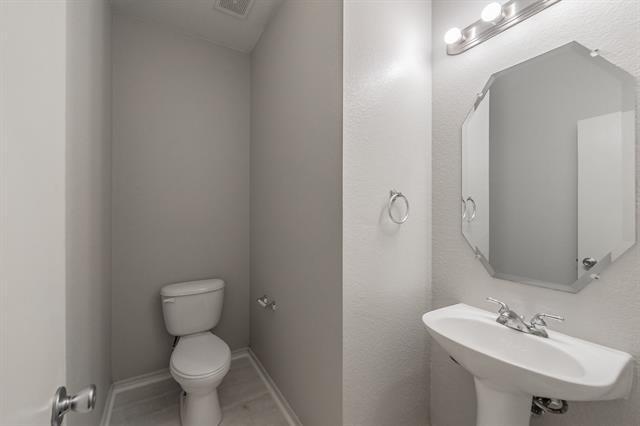 Building Photo - 5446 Prairie Ln