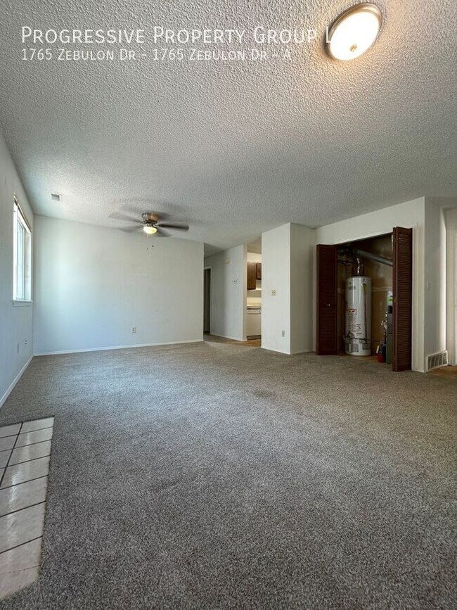 Building Photo - 1765 Zebulon Dr