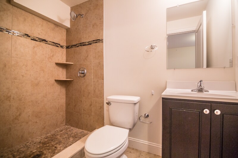 Building Photo - 3614 Spring Garden St