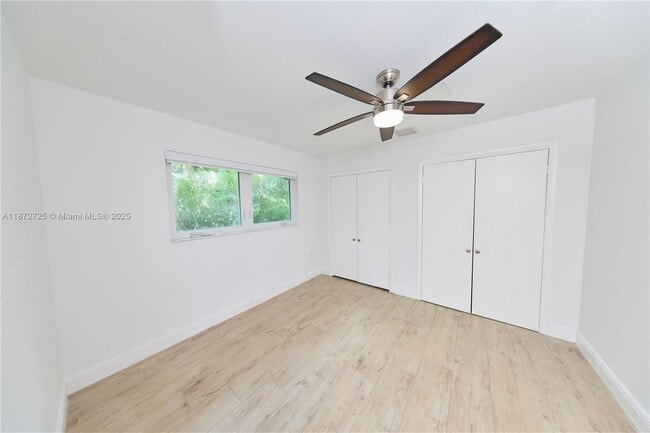 Building Photo - 455 NE 55th St