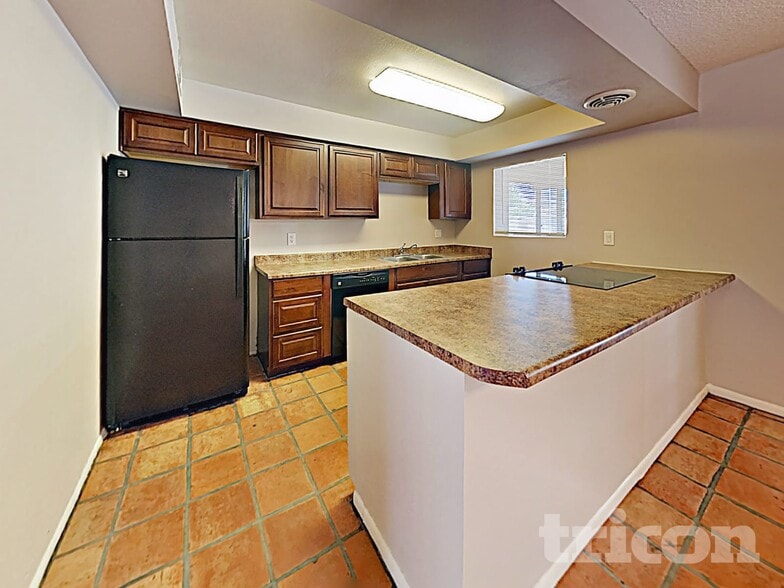 Building Photo - 1246 E Barbara Dr