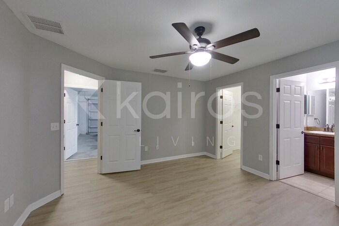 Building Photo - 13719 SW 89 Cir