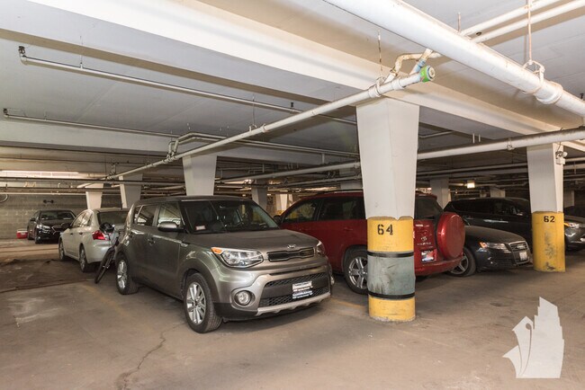 Building Photo - 2300 W Wabansia Ave