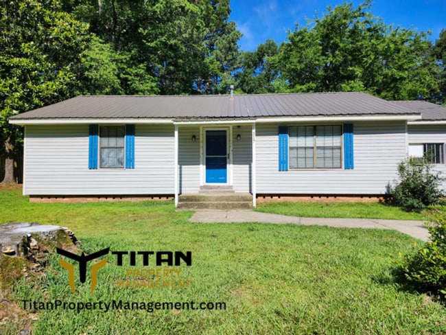 Building Photo - 3 bed house