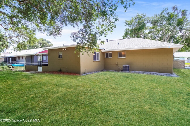Building Photo - 1051 Marlin Dr