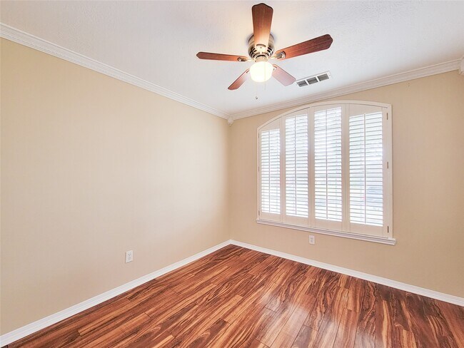 Building Photo - 3014 Millers Oak Ln