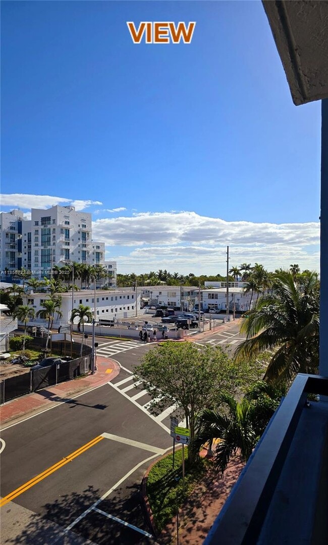 Building Photo - 7440 Harding Ave