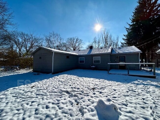 Building Photo - 6740 Doris Dr