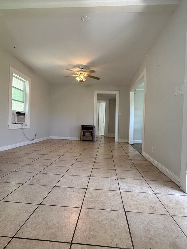 Building Photo - 2121 Avenue K