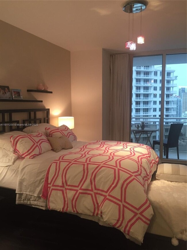 Building Photo - 901 Brickell Key Blvd