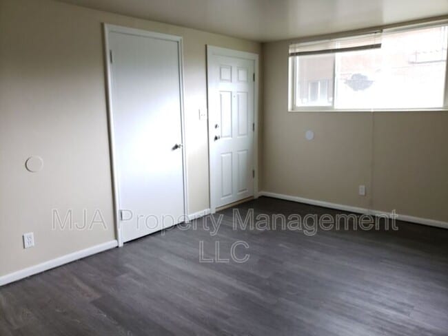 Building Photo - 740 Wasatch St.