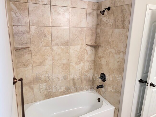 Building Photo - 9404 Eckley Pl