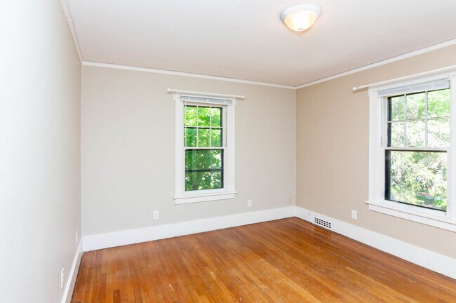 Building Photo - 1116 Wells St