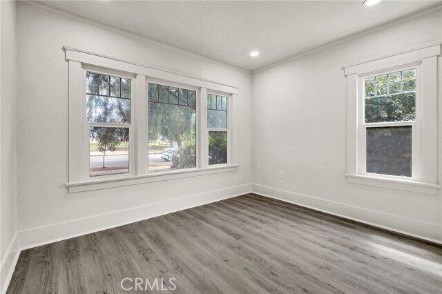 Building Photo - 809 E Colton Ave