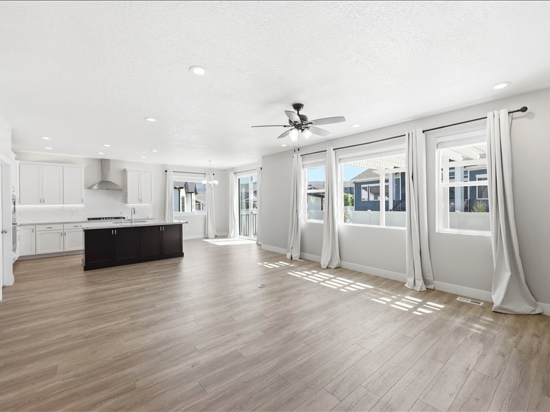Building Photo - 1681 S 1110 E