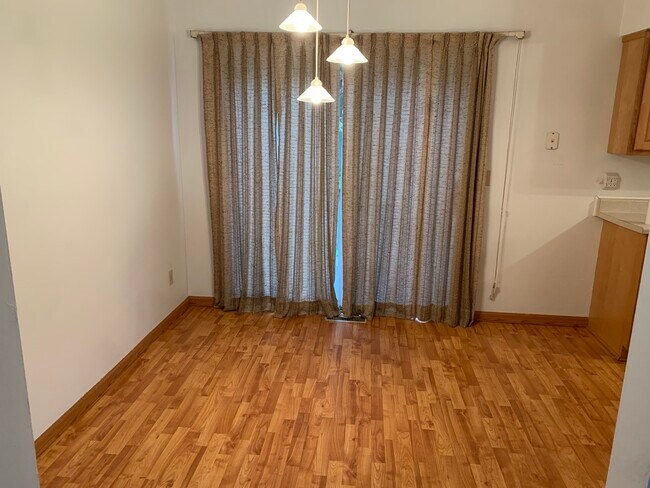Dining Area - 1422 Nicholson St