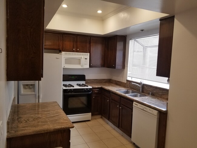 Bright Updated Kitchen - 1812 Overland Ave