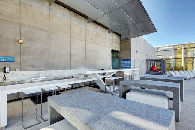 Building Photo - Stunning Strip Views from this Fully Furnished Studio Residence.